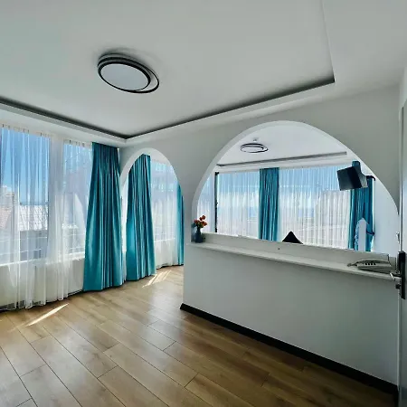 Hotel Apex 3*