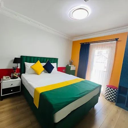 Apex Hotel